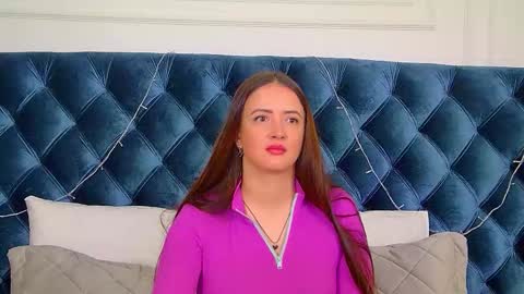 ElinaBellucci online show from 9, 1, 2026