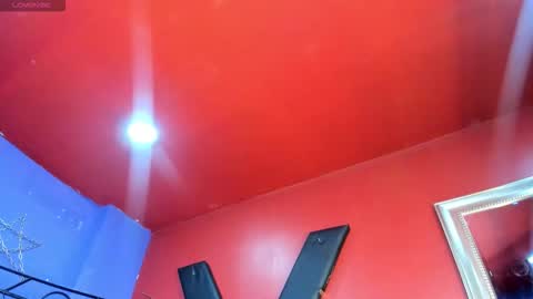 Elinne hendrix  online show from 19, 9, 2025