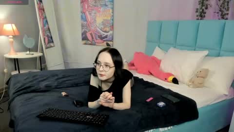 Elira Vane online show from 10, 5, 2026