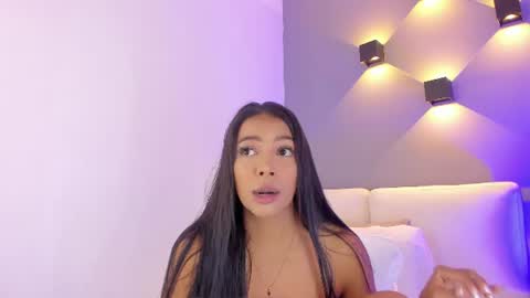 Snapshot of elisa_castrillon chatting on 15, 7, 2026 Elisa online show from 15, 7, 2026