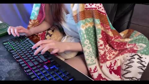 Elisa North online show from 26, 1, 2025