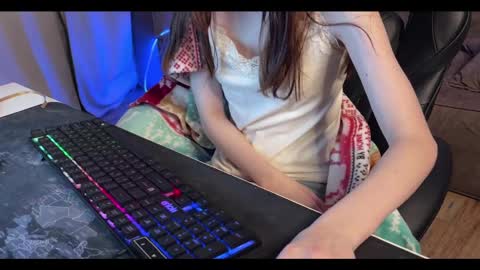 Elisa North online show from 26, 1, 2025