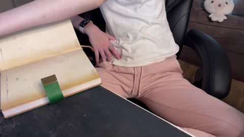 Elisa North online show from 7, 3, 2025