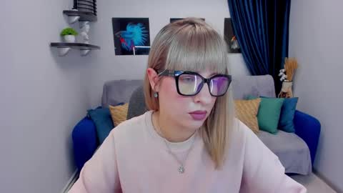 Snapshot of elisabethmills chatting on 11, 1, 2025 Elisabeth online show from 11, 1, 2025