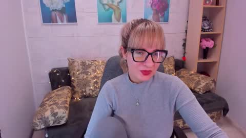 Snapshot of elisabethmills chatting on 25, 1, 2025 Elisabeth online show from 25, 1, 2025