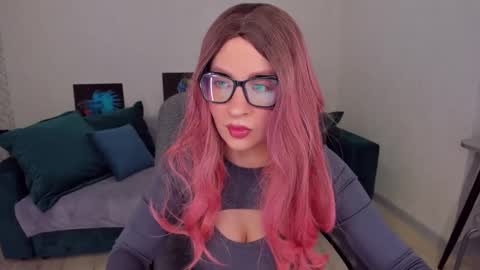 Snapshot of elisabethmills chatting on 1, 2, 2025 Elisabeth online show from 1, 2, 2025