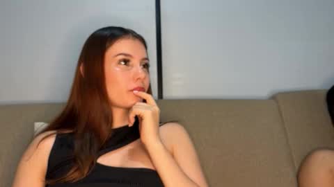 Snapshot of elisabethwillian chatting on 23, 10, 2025 Elisabet william online show from 23, 10, 2025