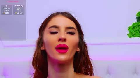 ElisaCharm online show from 15, 12, 2025