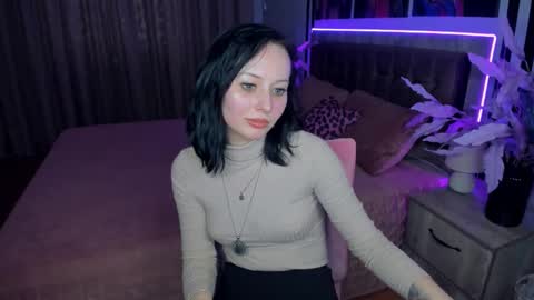 Snapshot of eliseroyalty chatting on 12, 3, 2025 EliseRoyalty online show from 12, 3, 2025