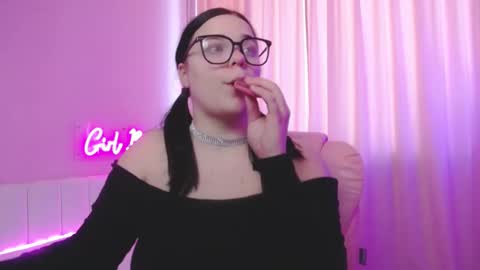 ElissStoun online show from 10, 2, 2025