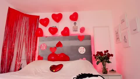 Elizabeth  online show from 15, 2, 2025