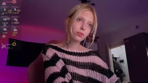 Snapshot of eliza_sadcat chatting on 14, 10, 2025 Elizabeth online show from 14, 10, 2025
