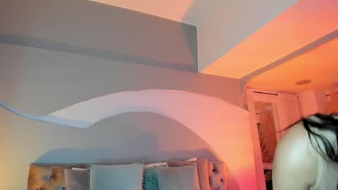 Snapshot of elizabeth_clark_ chatting on 12, 11, 2025 Eli online show from 12, 11, 2025