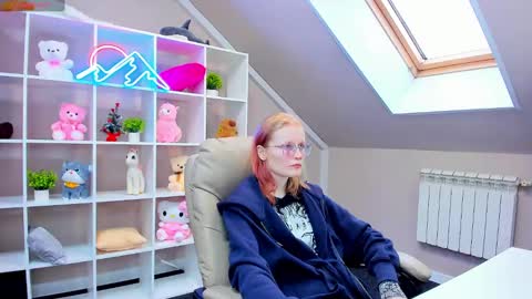 Snapshot of elizabeth_harpper chatting on 3, 1, 2025 Elizabeth online show from 3, 1, 2025