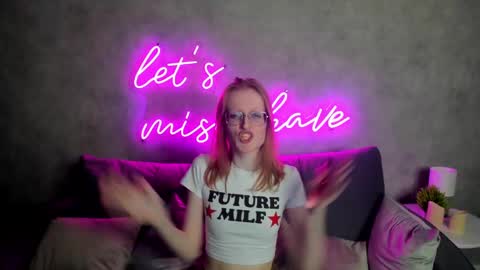 Snapshot of elizabeth_harpper chatting on 1, 2, 2025 Elizabeth online show from 1, 2, 2025