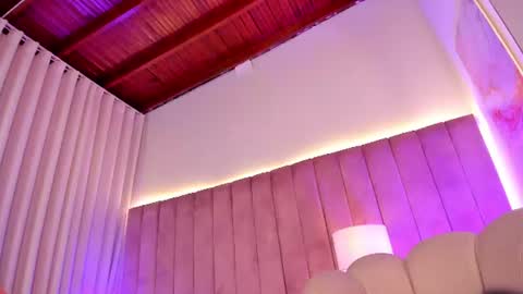 elizabeth_roche online show from 27, 6, 2026