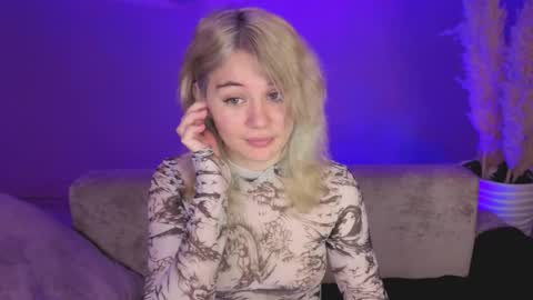 Snapshot of elizabeth_rready chatting on 6, 6, 2026 Elizabeth online show from 6, 6, 2026