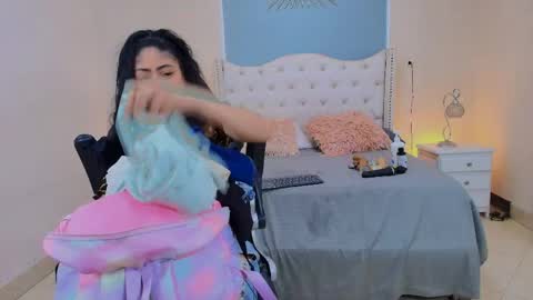 Snapshot of elizabeth_santos1 chatting on 21, 4, 2026 Elizabeth online show from 21, 4, 2026