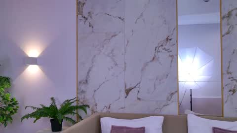 Elizabeth online show from 23, 11, 2025