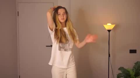 Elizabeth online show from 13, 9, 2025