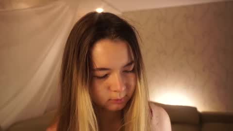 Elizabeth online show from 12, 10, 2025