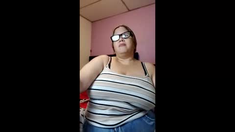 Snapshot of elizabethtaylor1 chatting on 4, 5, 2026 Elizabeth online show from 4, 5, 2026