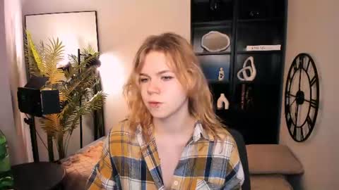 Elizabeth online show from 27, 6, 2026