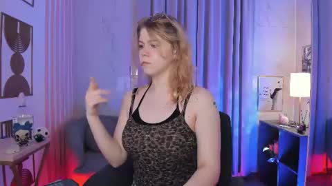 Elizabeth online show from 12, 7, 2026