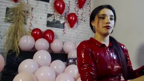 Snapshot of elizatex chatting on 12, 3, 2025 online show from 12, 3, 2025