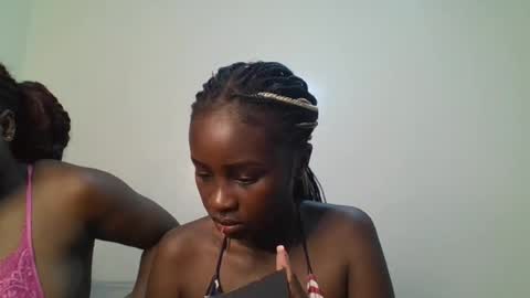 ella8_ online show from 25, 6, 2026