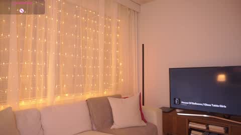 Snapshot of ella_owen chatting on 28, 1, 2025 ELLA OWEN online show from 28, 1, 2025