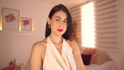 Snapshot of ella_owen chatting on 17, 9, 2025 ELLA OWEN online show from 17, 9, 2025