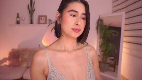 Snapshot of ella_owen chatting on 13, 2, 2026 ELLA OWEN online show from 13, 2, 2026