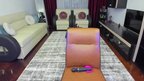 Ella online show from 9, 2, 2026