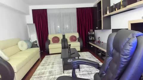 Ella online show from 14, 2, 2026