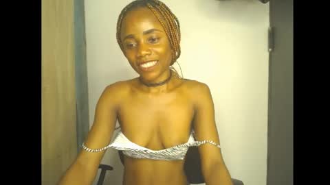 Snapshot of ellababy8 chatting on 19, 4, 2026 ella online show from 19, 4, 2026