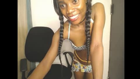 Snapshot of ellababy8 chatting on 25, 5, 2026 ella online show from 25, 5, 2026
