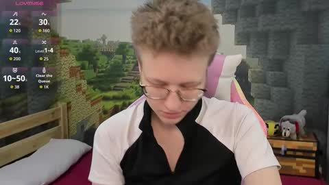 Snapshot of ellablair chatting on 4, 11, 2025 ellablair online show from 4, 11, 2025