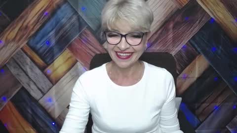 EllaBonito online show from 12, 9, 2025