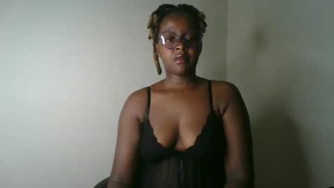 ellah-simone online show from 4, 5, 2026