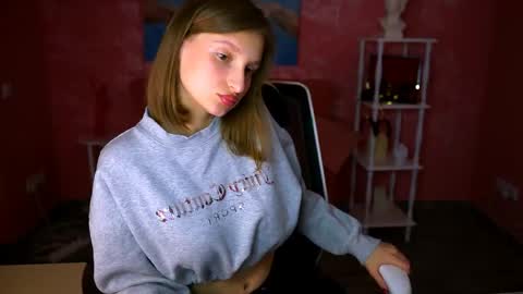 Ella online show from 29, 3, 2026