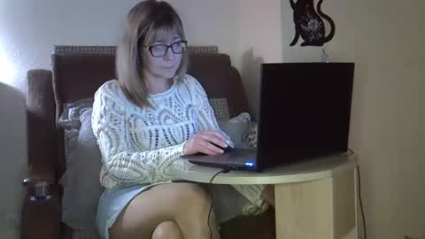 Snapshot of ellajohnsonx chatting on 1, 3, 2026 ellajohnsonx online show from 1, 3, 2026