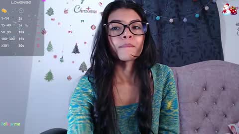 Snapshot of ellajonz chatting on 6, 1, 2025 Ella Amoneth online show from 6, 1, 2025