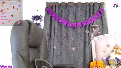 Snapshot of ellajonz chatting on 5, 10, 2025 Ella Amoneth online show from 5, 10, 2025