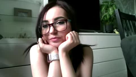 Snapshot of ellakinky chatting on 9, 4, 2026 Ella online show from 9, 4, 2026