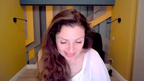 EllaLongs online show from 19, 2, 2025