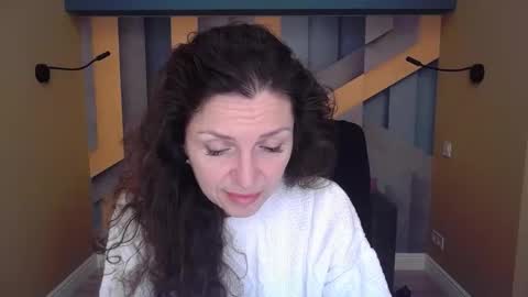 EllaLongs online show from 10, 1, 2026