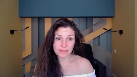 EllaLongs online show from 13, 1, 2026