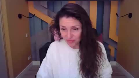 EllaLongs online show from 8, 2, 2026