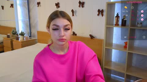 ellamilla online show from 29, 12, 2024